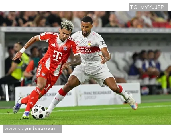 17岁卡尔双响助拜仁4-0领先萨尔茨堡迪亚斯精彩助攻展现实力 17岁卡尔双响助拜仁4-0领先萨尔茨堡迪亚斯精彩助攻展现实力