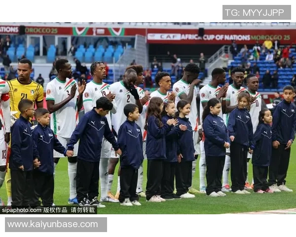 第104届日本高中赛半决赛观众超三万决赛对决神村与鹿岛引发热议